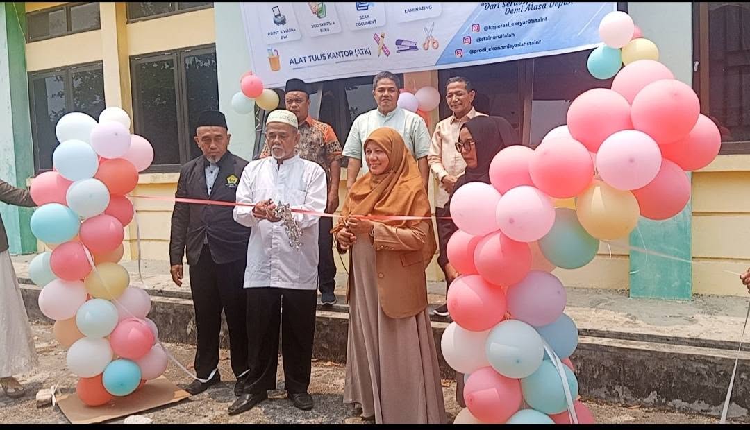 Launching Koperasi De Halal STAI Nurul Falah Airmolek, Wujud Kolaborasi dan Kepedulian untuk Mahasiswa Launching Koperasi De Halal STAI Nurul Falah Airmolek, Wujud Kolaborasi dan Kepedulian untuk Mahasiswa